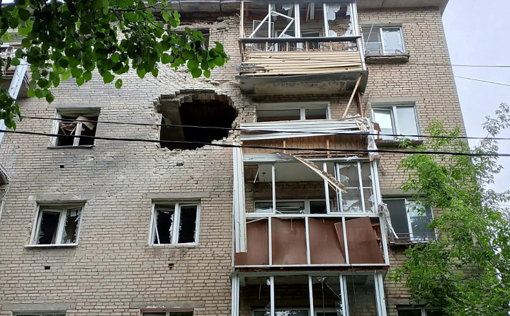 Опубликованы фото из дома в Щёкине, куда влетел беспилотник