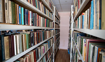 Эксперты назвали три книги, которые помогут избавиться от тревожности