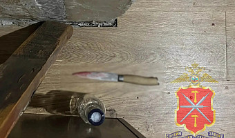 В Новомосковске сожитель нанёс женщине ножевое ранение в грудь