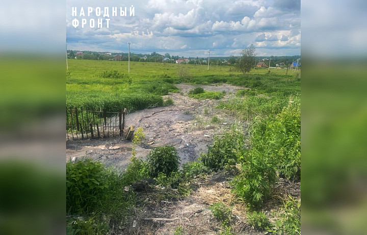 В Ясногорске ассенизаторские машины сливали нечистоты в поле