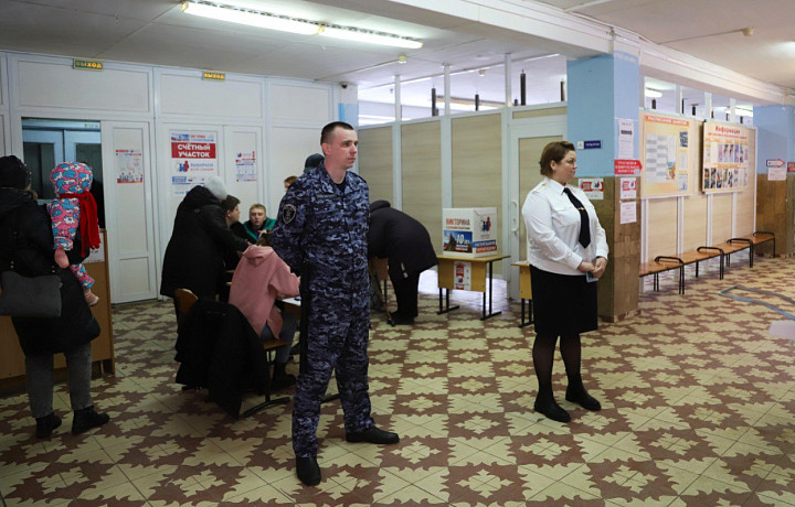 Тульские росгвардейцы обеспечили безопасность на избирательных участках региона