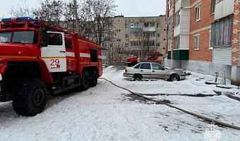 Из пожара на улице Комсомольской в Ефремове эвакуировали пять человек