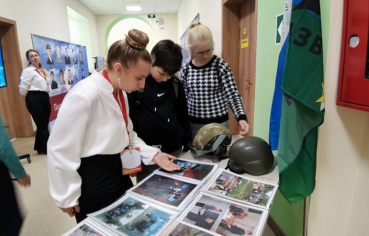 23 ноября в тульском Центре дополнительного образования детей открылась выставка экспозиций школьных музеев