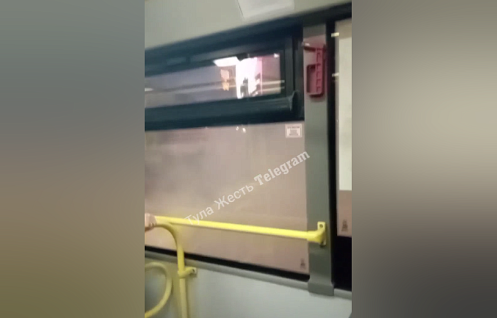 В Туле задымился автобус №18