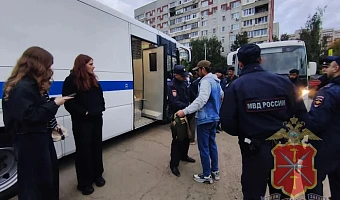 Силовики проверили 126 мигрантов во время очередных рейдов