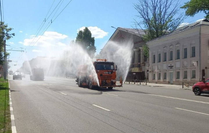 Уборка улиц Тулы продолжится днем 26 мая