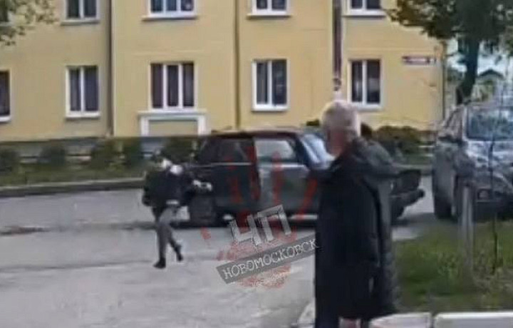 В Новомосковске нарушитель, скрываясь от правоохранителей, устроил аварию