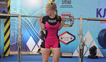 В Туле проходит первенство России по пауэрлифтингу