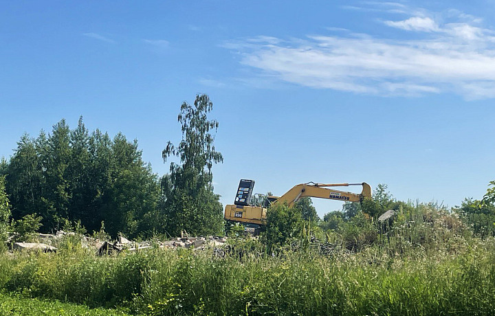 Тульские активисты добились сноса бывшего детского сада в Больших Калмыках