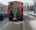 Улицы Тулы обрабатывают противогололедными материалами