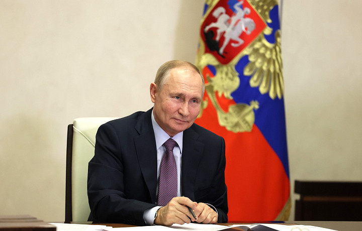 Президент Путин отметил заслуги жителей Тульской области