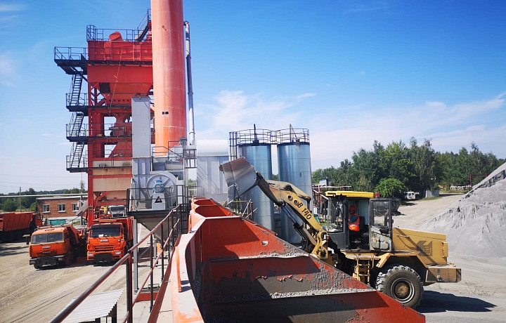 Для ремонта тульских дорог в 2022 году произведут около 45 000 тонн асфальтовой смеси по новой технологии