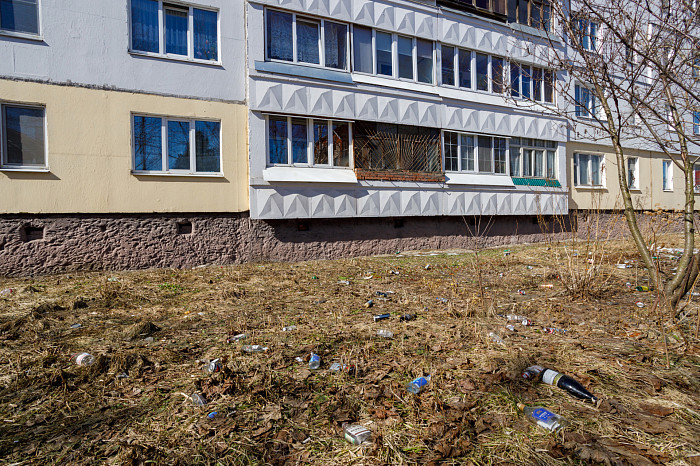 Идет – бычок валяется: фоторепортаж с улиц Тулы, от которого хочется прокашляться