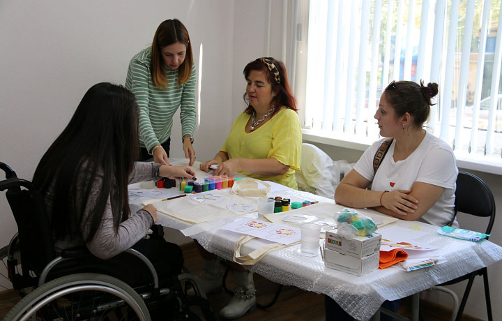 В Туле открылось первое специализированное молодежное пространство для людей с ОВЗ