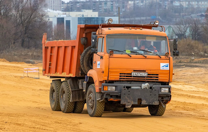 Цифровизация и поддержка отечественных производителей: эксперты рассказали, как трансформируется рынок спецтехники в России