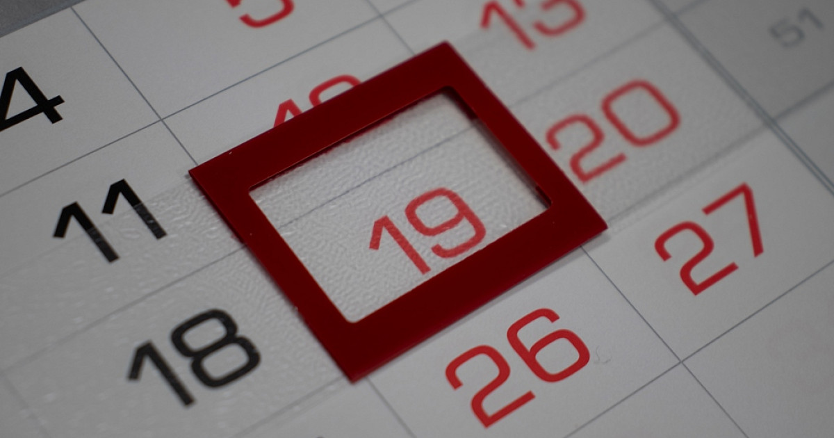 Часы нормы рабочего времени 2022 рф. Праздничные дни в 2022 году производственный календарь. Праздники в ноябре 2021. Выходные и праздничные дни май 2023 года. Отдыхаем в мае.