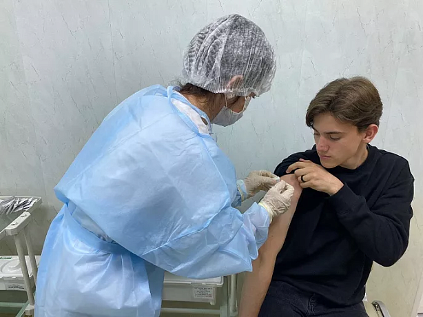 В школах Тульской области можно сделать прививку от гриппа