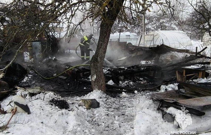 Тульские спасатели потушили пять пожаров за прошедшие сутки 29 января