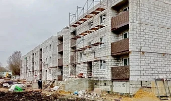 В Новомосковске продолжают строить дома для детей-сирот и переселенцев