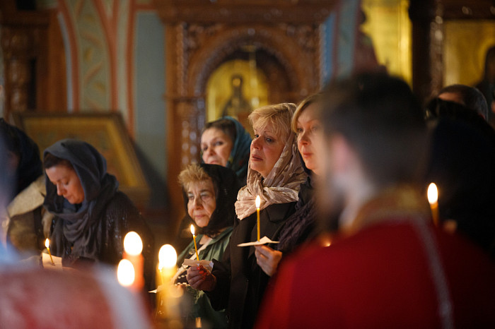 В Туле прошла церемония прощания с худруком тульского драмтеатра Дмитрием Красновым