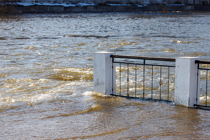 Пролетарская набережная в Туле вот-вот уйдет под воду: пик паводка возможен уже на следующей неделе