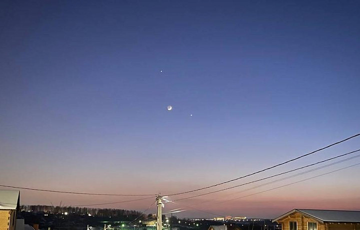 Туляки могут наблюдать в небе Венеру, Луну и Юпитер