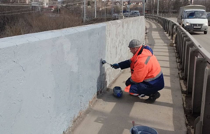 В Туле проводятся работы по содержанию мостов