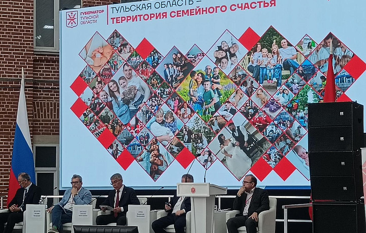 Губернатор Миляев рассказал о выплатах семьям с детьми в Тульской области