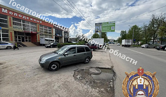 Пенсионерка попала под колёса «Лады» на улице Лукашина в Щёкине
