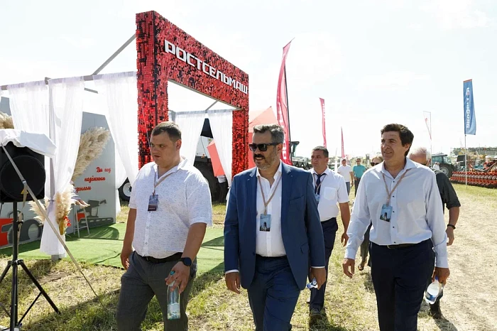 Аргентинцы, сладости и многокилометровая выставка: как проходит «День поля» в Тульской области