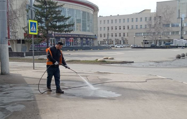 С двух улиц Тулы вывезли 61 кубометр смета