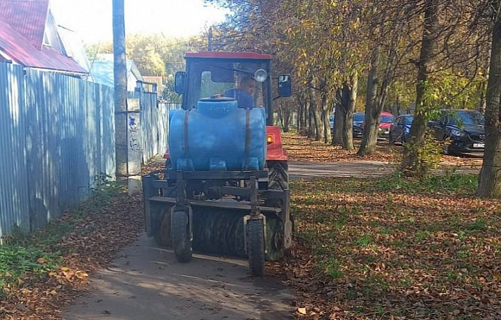 На уборку Тулы 12 октября вышли 322 рабочих и 62 единицы техники