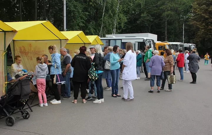 Около 250 жителей Тулы проверили здоровье в Центральном парке