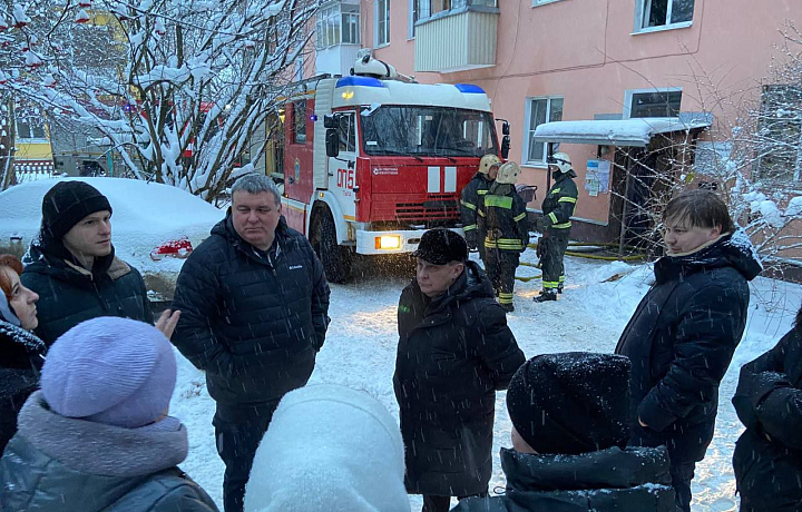 В Туле организовано временное размещение жильцов после пожара на улице Сурикова