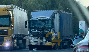 В Щекинском районе произошло ДТП с участием двух большегрузов