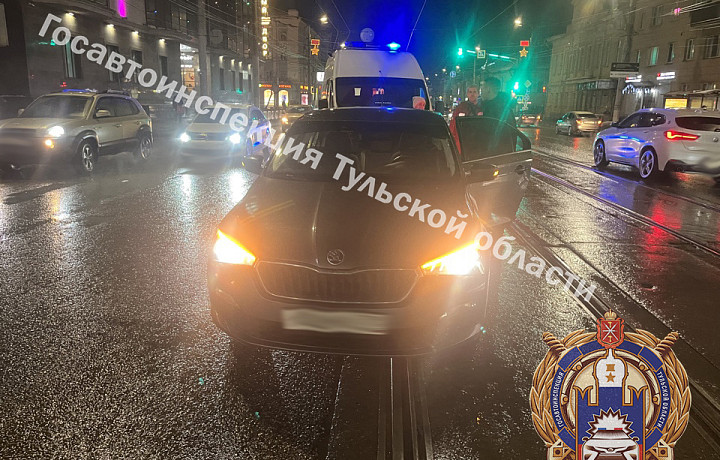 В Туле автомобиль сбил пешехода на улице Советской
