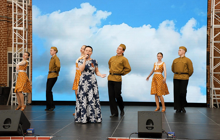 В Туле открылся фестиваль художественного творчества людей для людей с ОВЗ