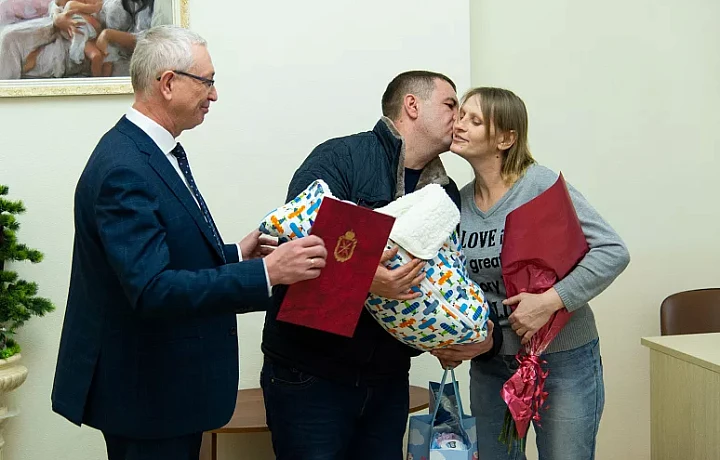 В Тульском перинатальном центре состоялась выписка первого новорожденного в 2023 году