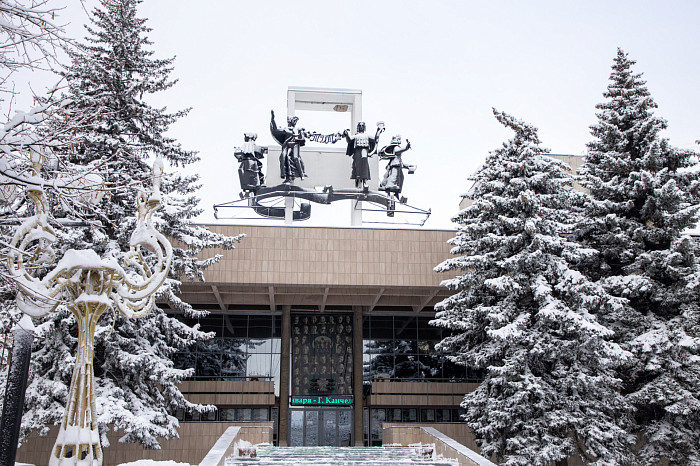 Тулу засыпало снегом: как в городе борются с последствиями стихии