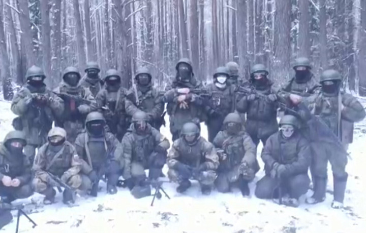 Военные из Алексина поблагодарили жителей региона за теплые вязанные вещи