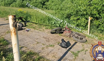 13-летняя тулячка на мотоцикле налетела на трос и попала в больницу