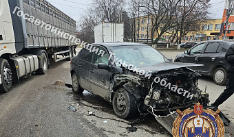 Два человека пострадали в ДТП на улице Рязанской в Туле