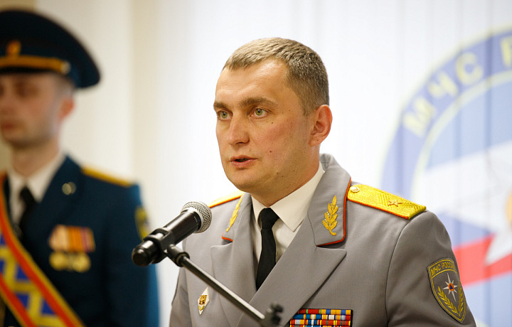 Глава тульского МЧС поздравил спасателей с Днем пожарной охраны