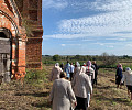 В Суворовском районе в заброшенном храме впервые прошло богослужение