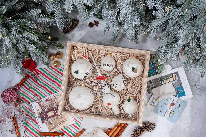 Фабрика новогоднего настроения «КОЛОМЕЕВ»: как заказать корпоративные подарки для продвижения бренда