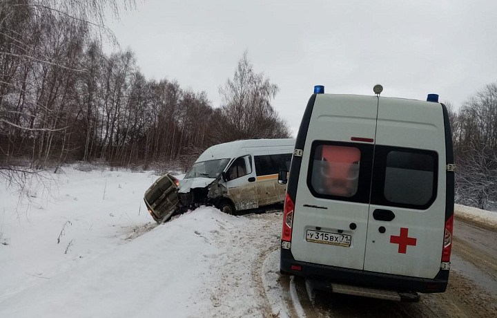Число пострадавших в ДТП с маршруткой в Кимовском районе увеличилось до семи