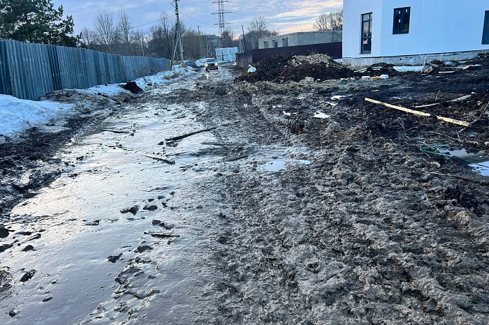 В поселке под Тулой после прокладки коммуникаций уничтожили единственную дорогу