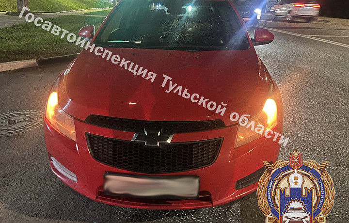 ﻿Пешеход попал под колеса иномарки на улице Октябрьской в Туле