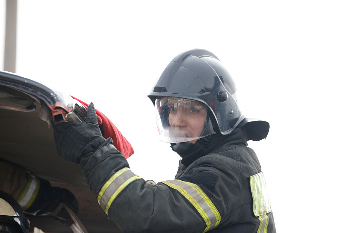 В Туле прошли соревнования среди спасателей по ликвидации последствий ДТП