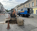 Яму на улице Каминского в Туле начали ремонтировать